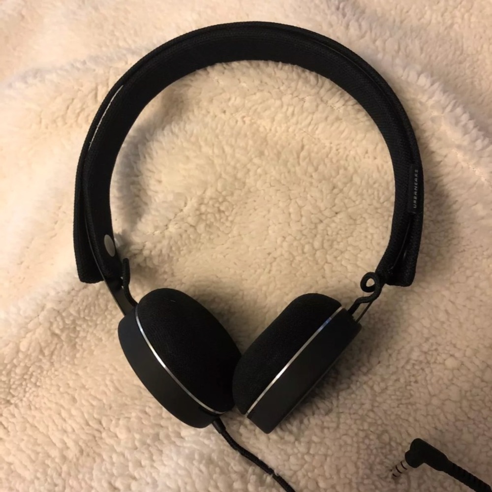 *on hold* Urbanear Humlan over the ear head phones